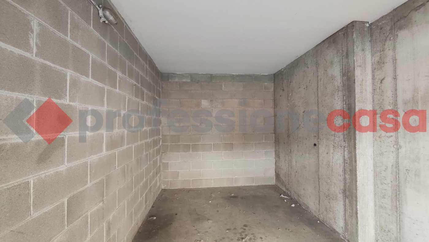 Box/Garage 15mq in affitto a Milano