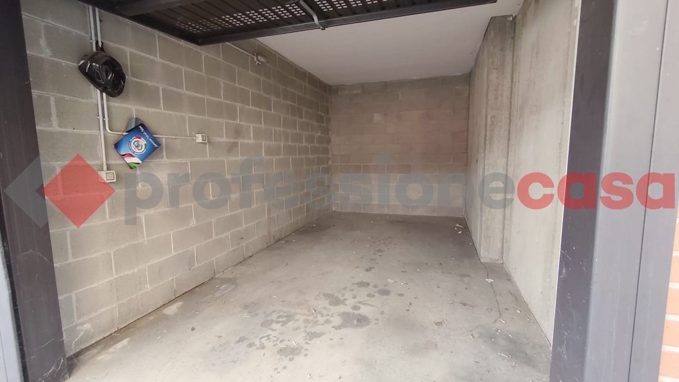 Box/Garage 15mq in affitto a Milano