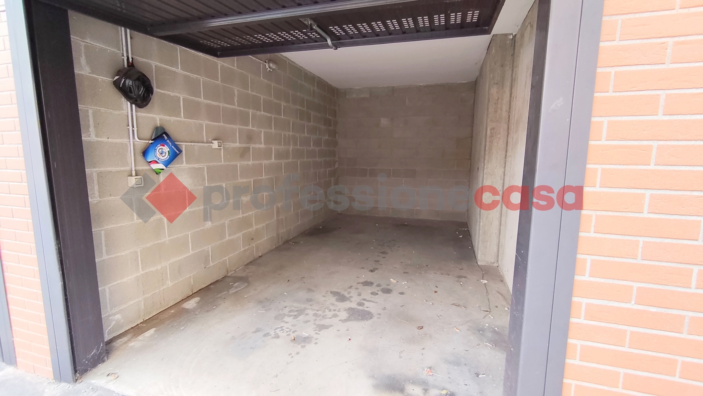 Box/Garage 15mq in affitto a Milano