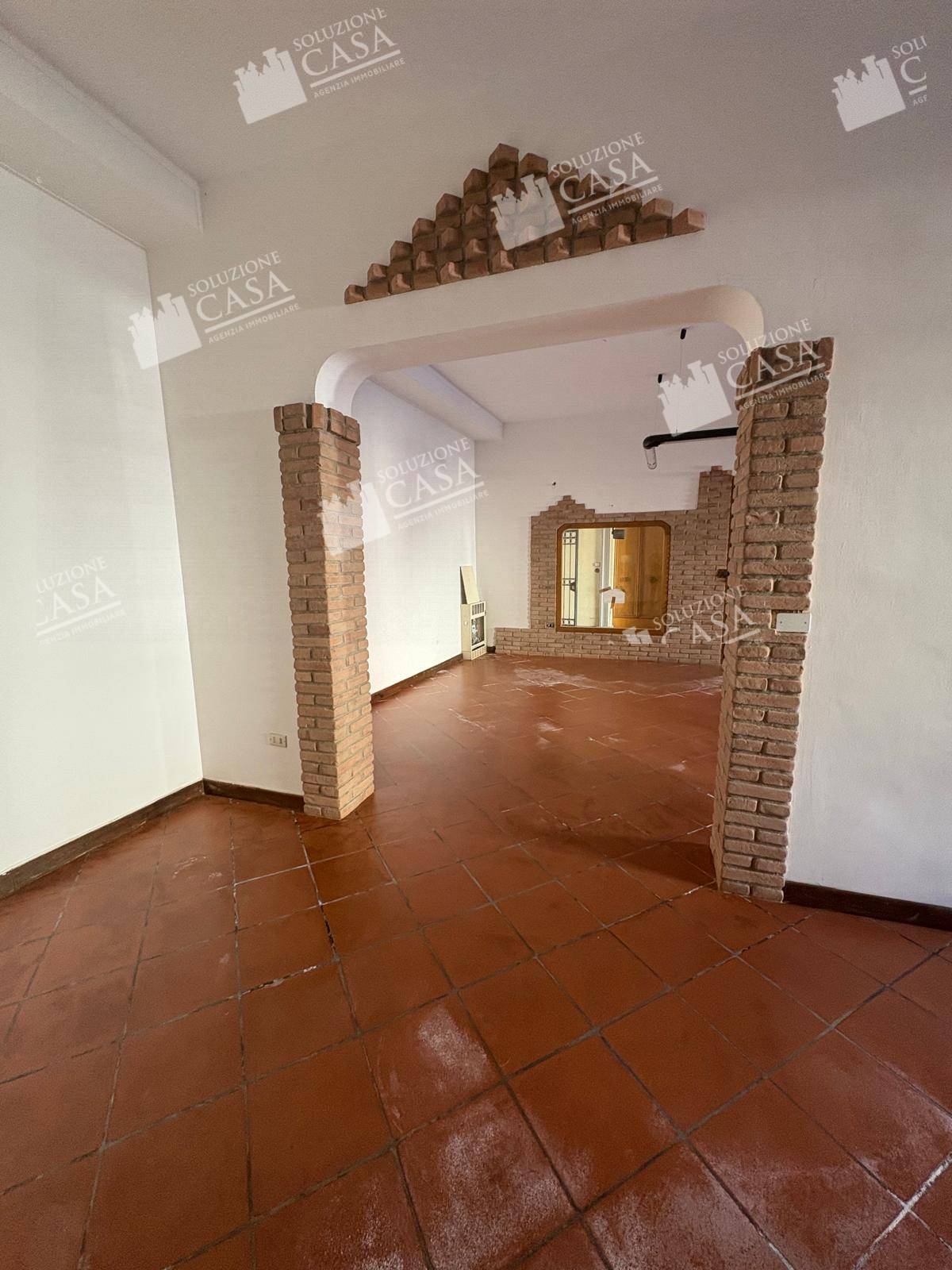 Ufficio in affitto a Cento