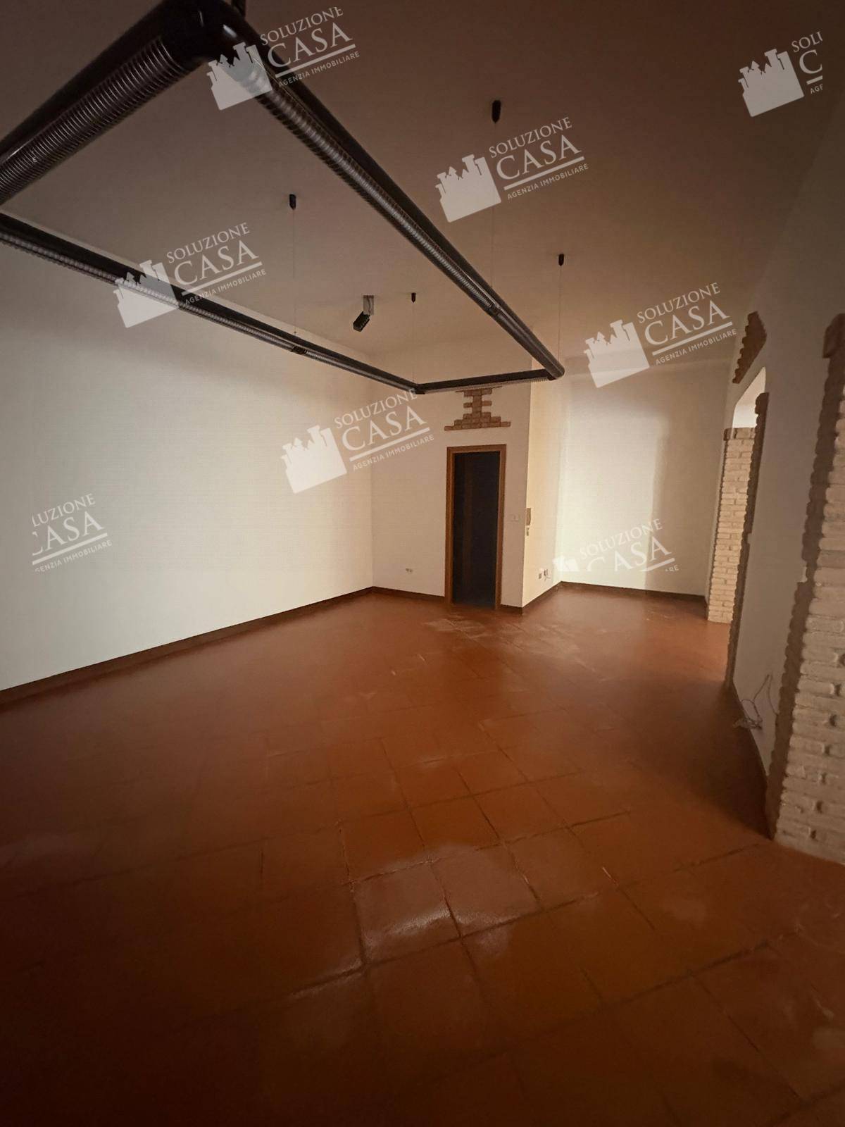 Ufficio in affitto a Cento