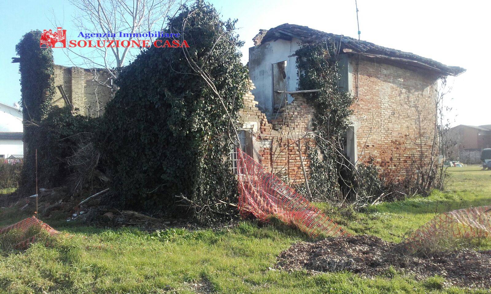 RUSTICO/CASALE in vendita a Cento, XII MORELLI