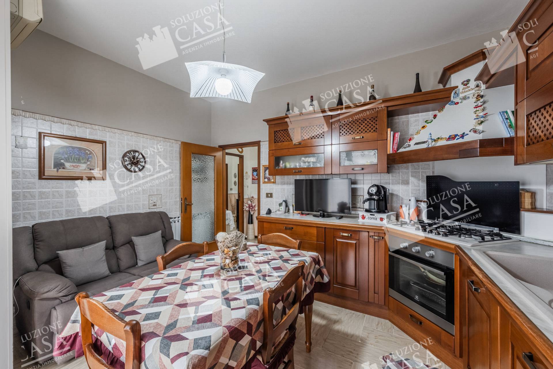 QUADRILOCALE in vendita a Cento