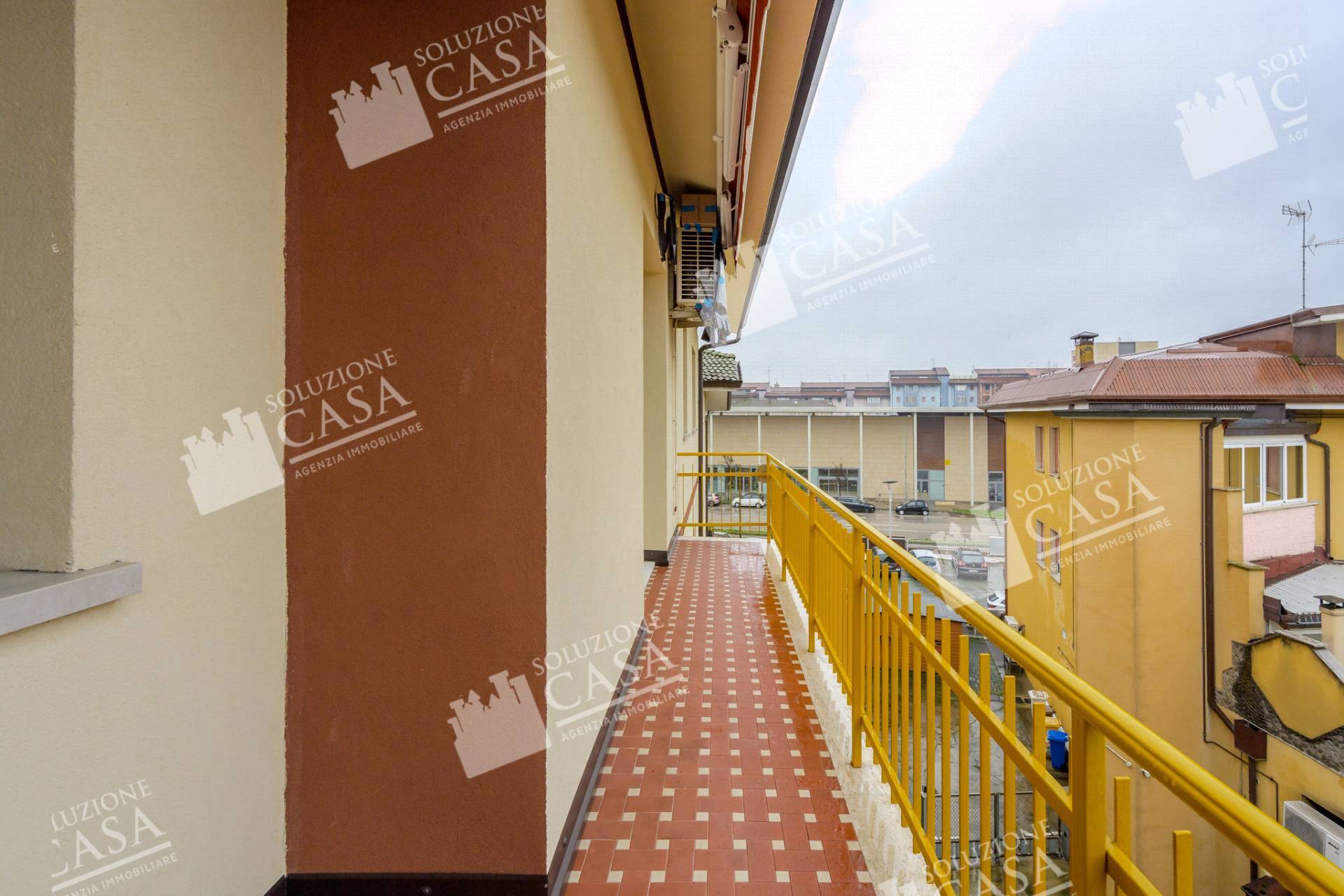 QUADRILOCALE in vendita a Cento