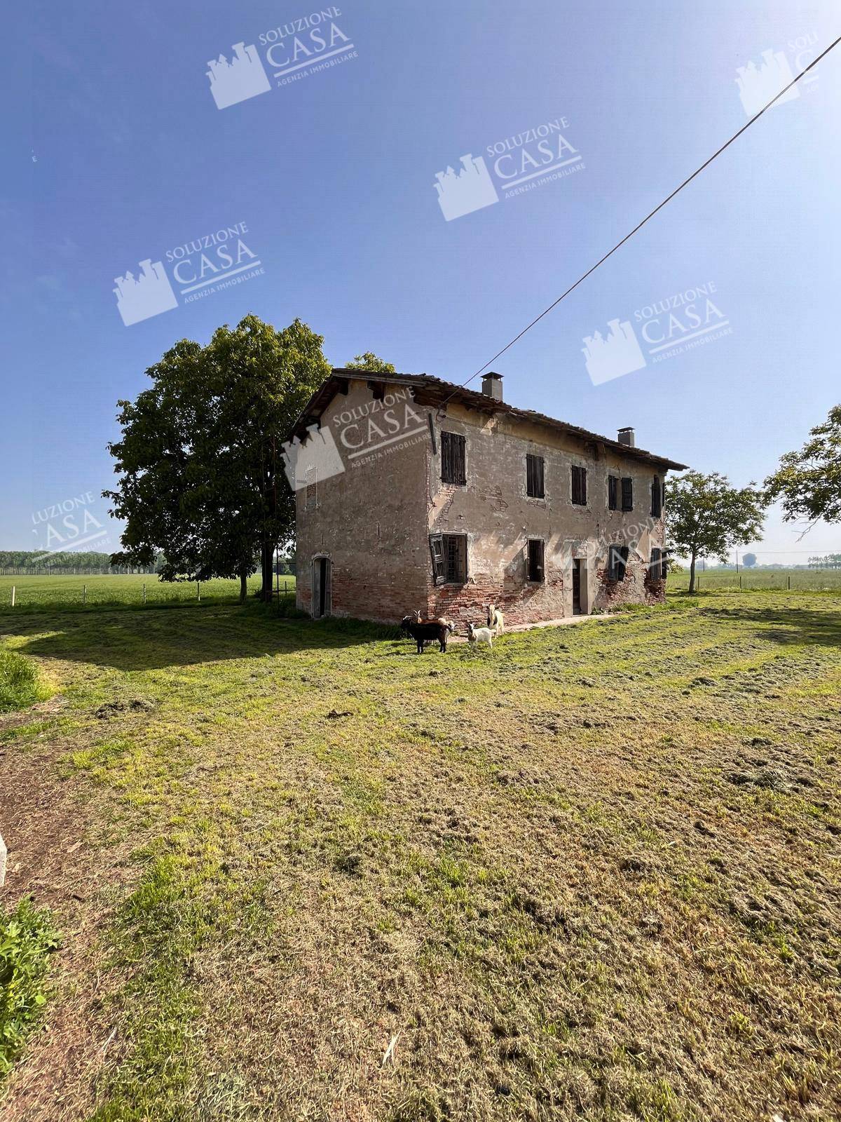 RUSTICO/CASALE in vendita a Pieve di Cento