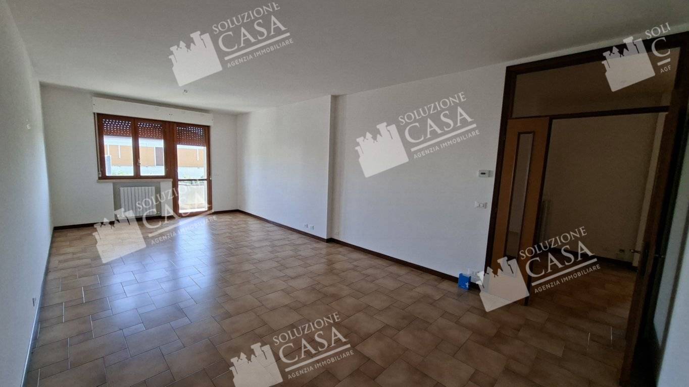QUADRILOCALE in affitto a Terre del Reno