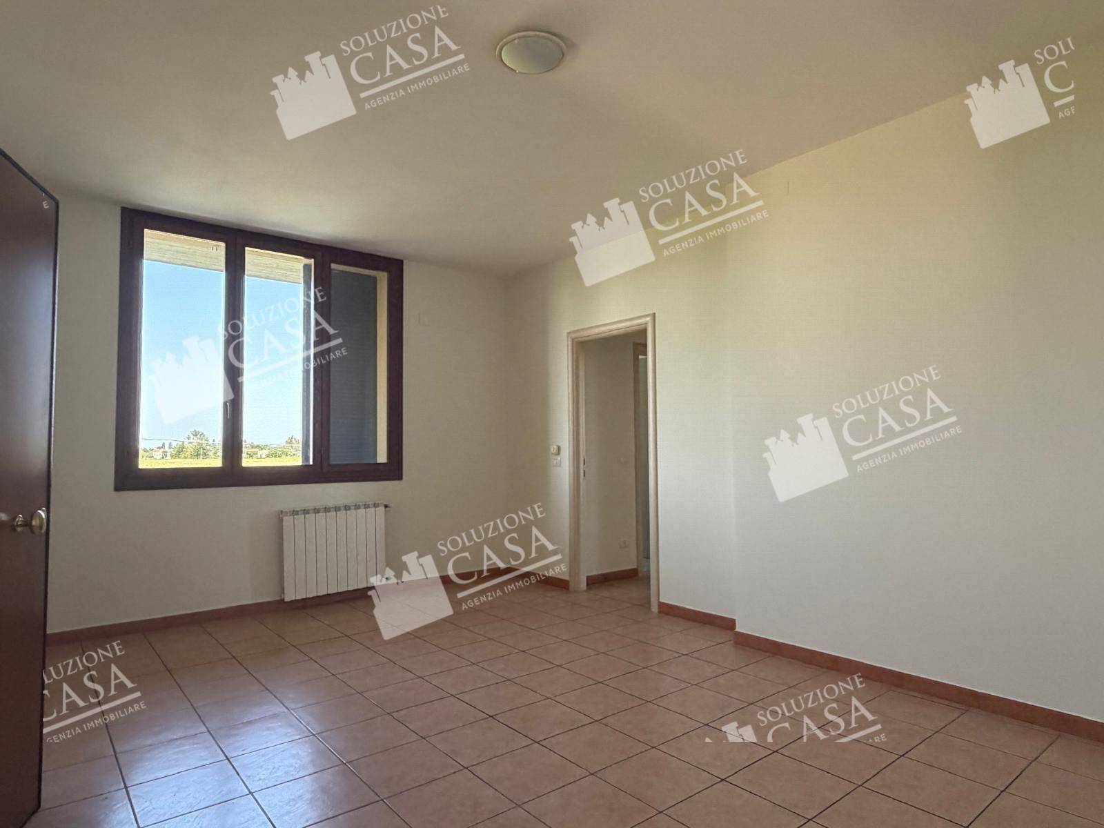 QUADRILOCALE in vendita a Cento, RENAZZO