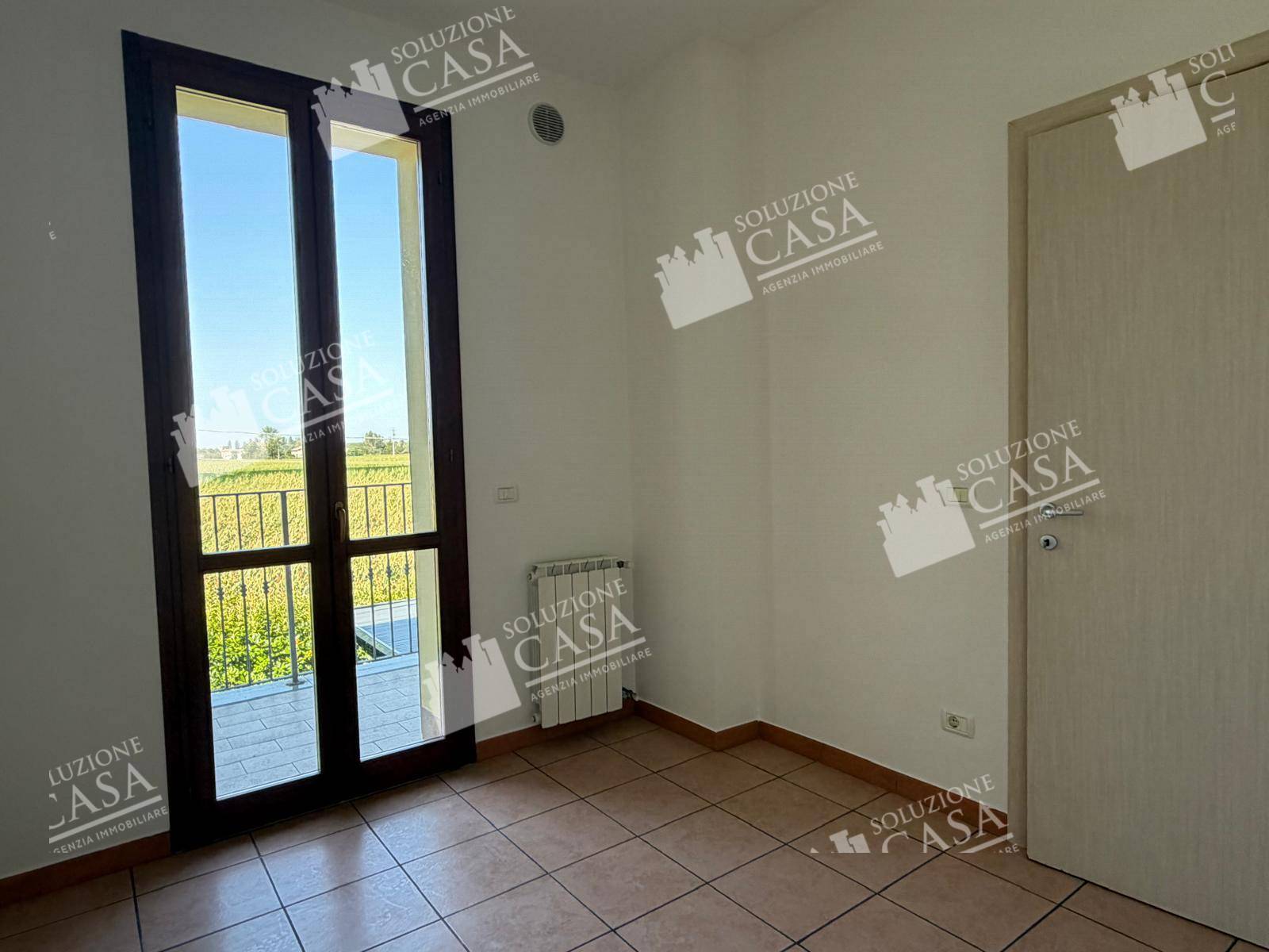 QUADRILOCALE in vendita a Cento, RENAZZO