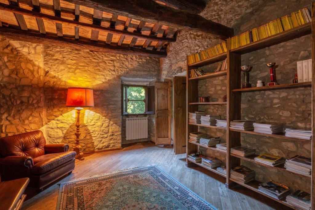 Villa con giardino a Borgo San Lorenzo