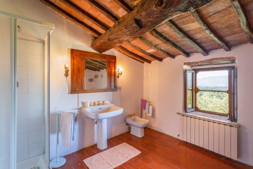 Villa con giardino a Borgo San Lorenzo