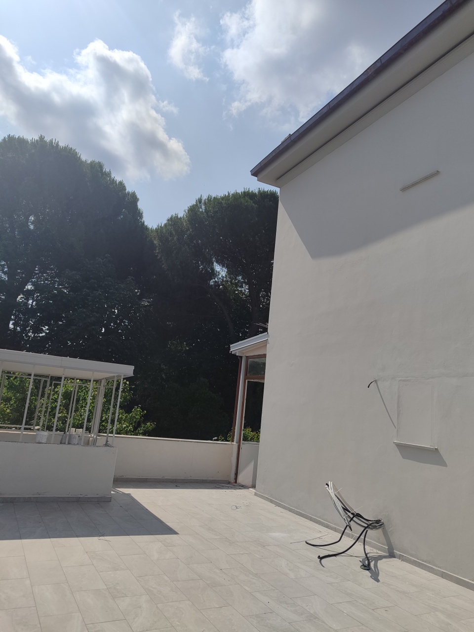 Trilocale con terrazzo a Signa