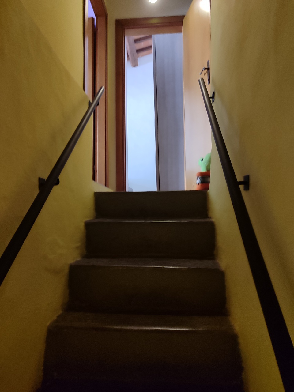 Casa indipendente ristrutturata in via arcivescovo limberti, Prato