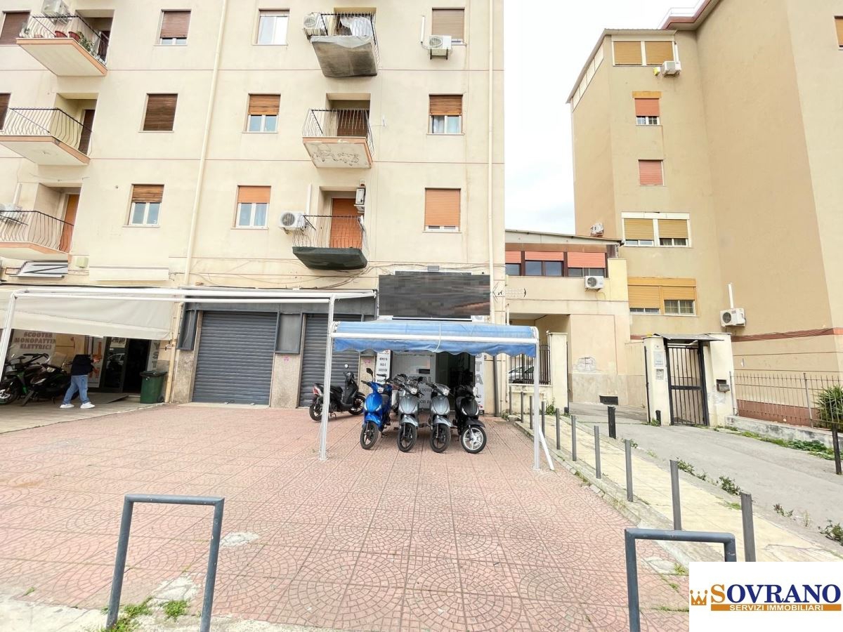 Locale commerciale in affitto a Palermo