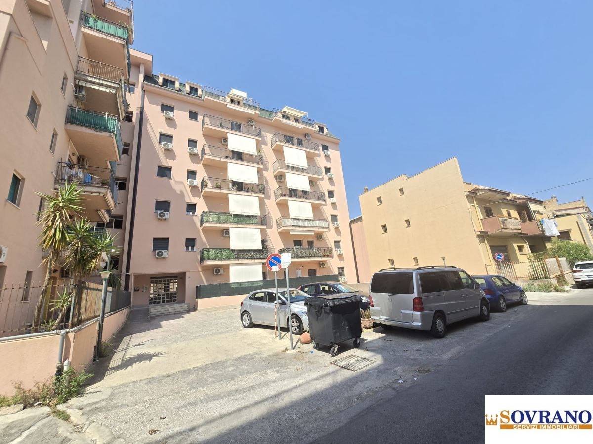Quadrilocale in vendita a Bagheria