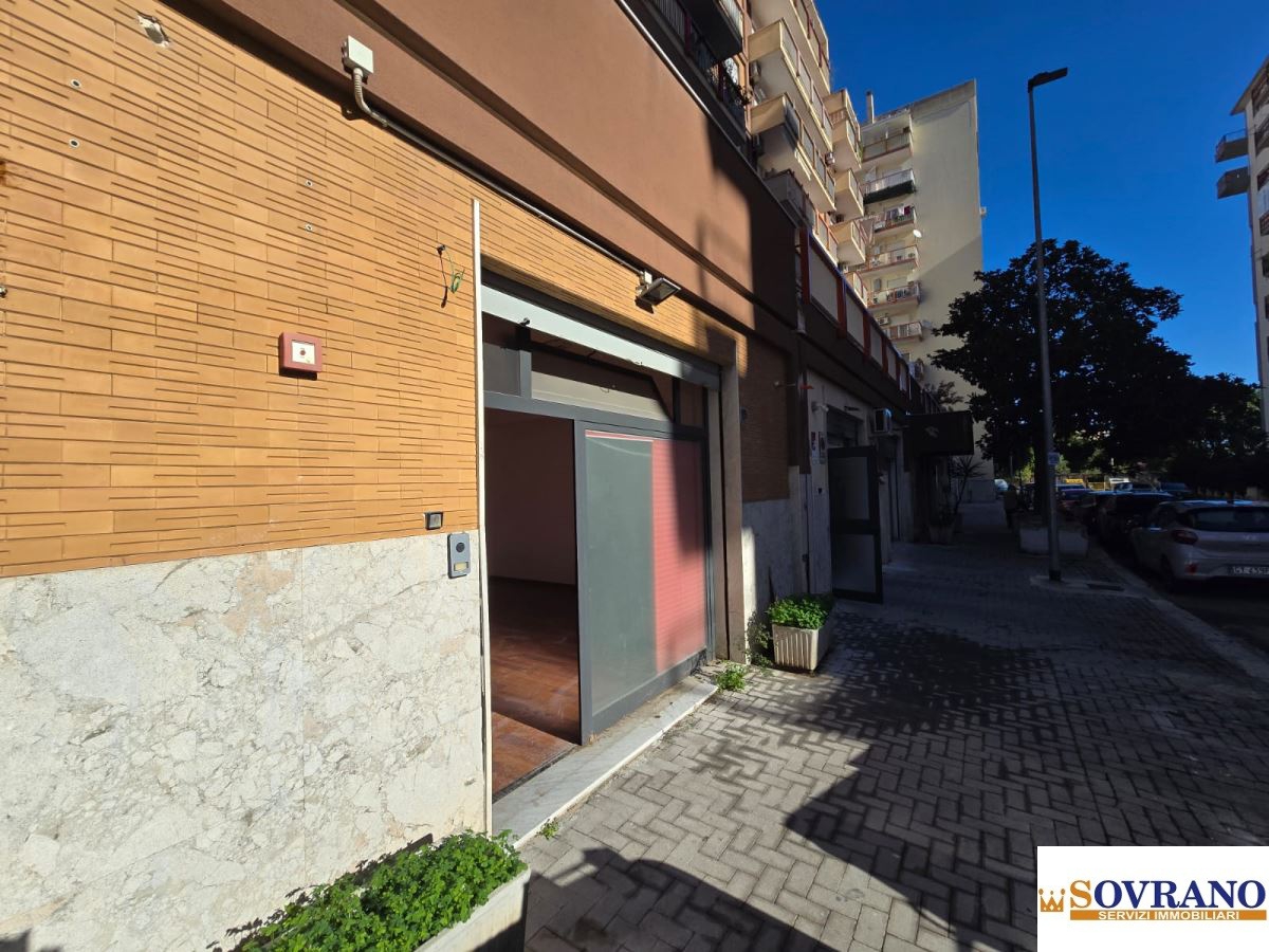 Locale commerciale in vendita a Palermo