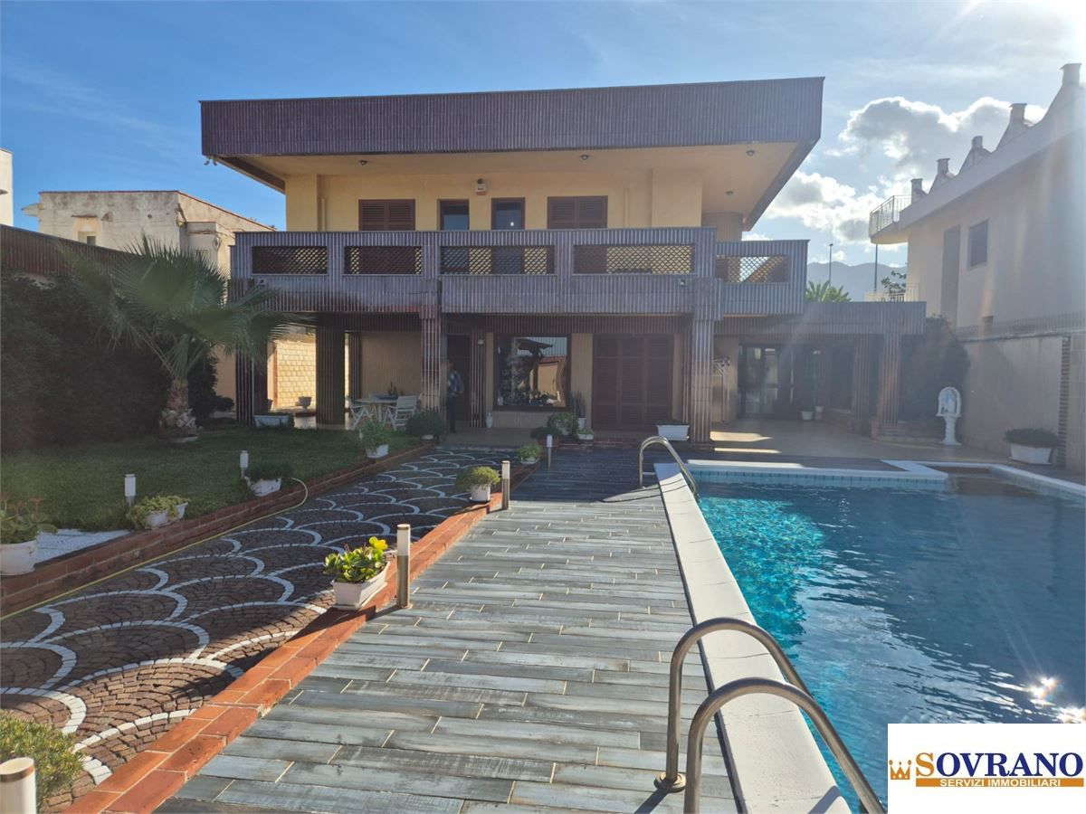 Villa vista mare a Carini