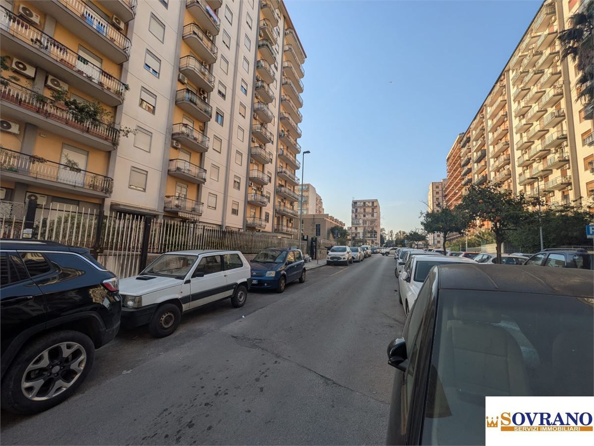 Box/Garage 15mq in vendita a Palermo