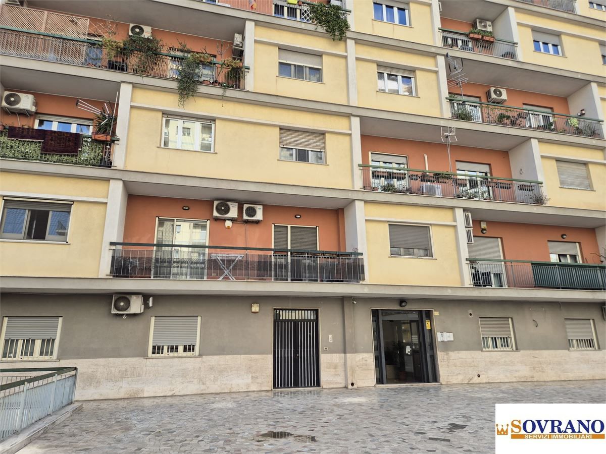 Quadrilocale in vendita a Palermo