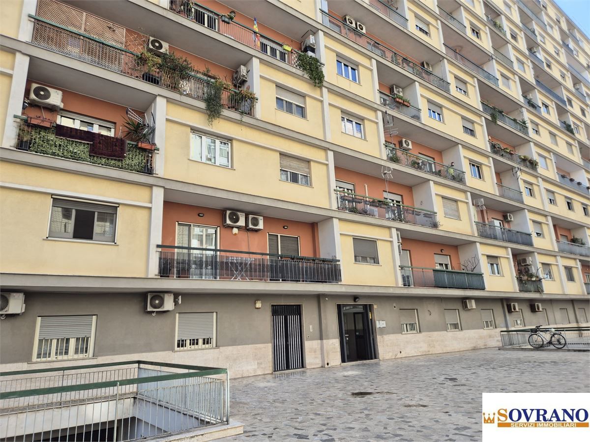 Quadrilocale in vendita a Palermo
