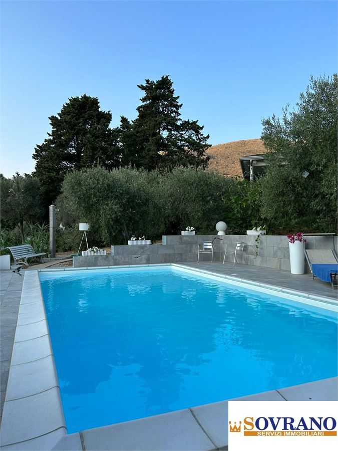 Villa classe A4 a Carini