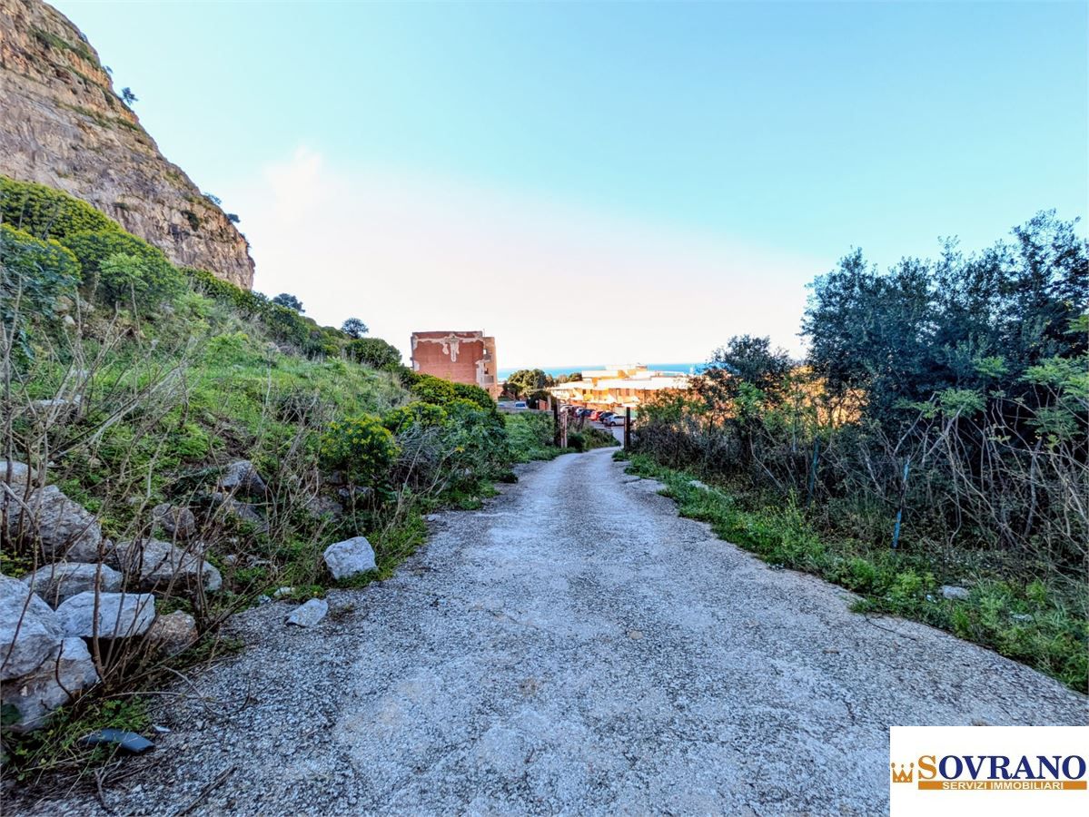 Terreno in vendita a Capaci