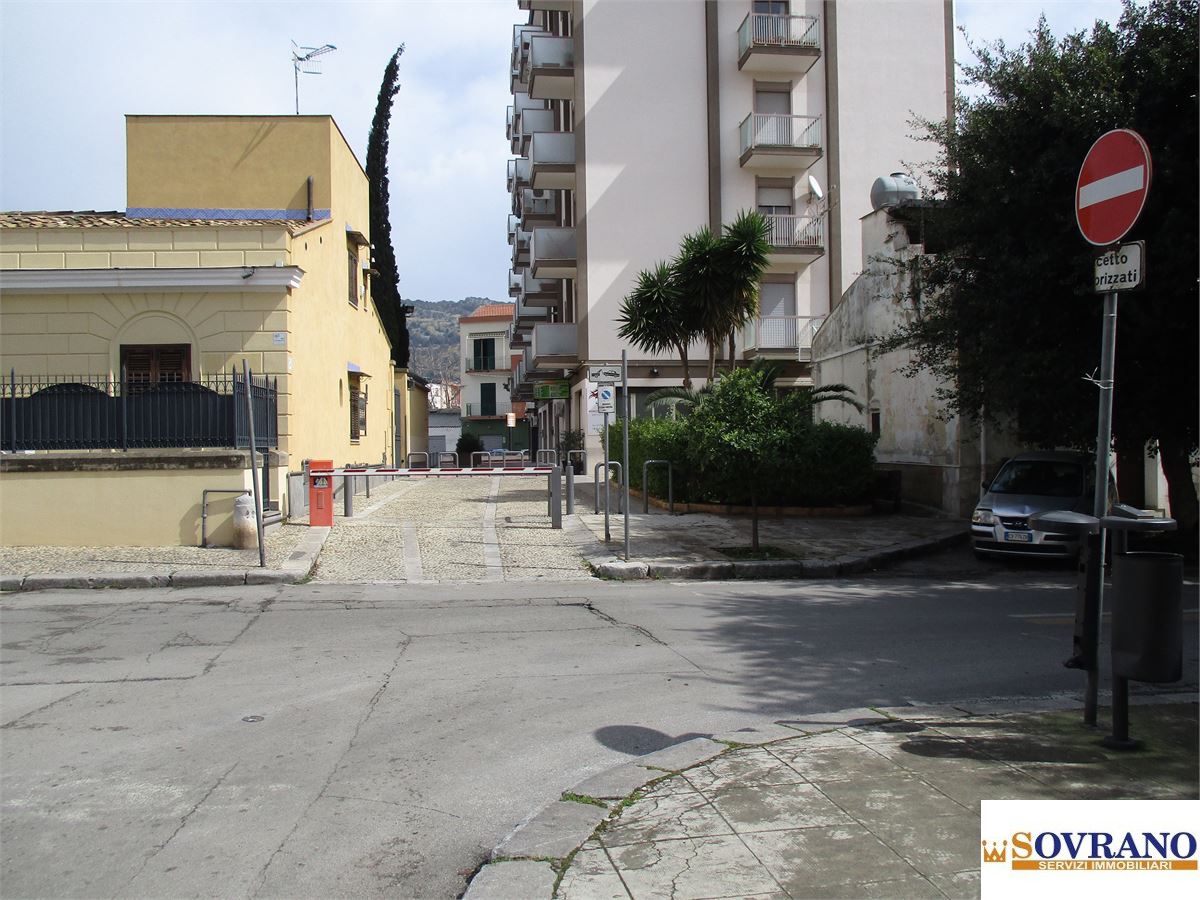 Magazzino in affitto a Palermo