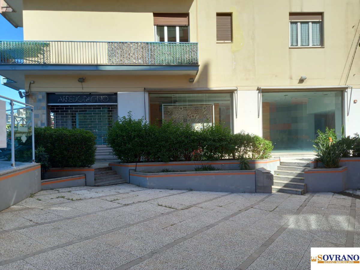 Locale commerciale in vendita a Palermo