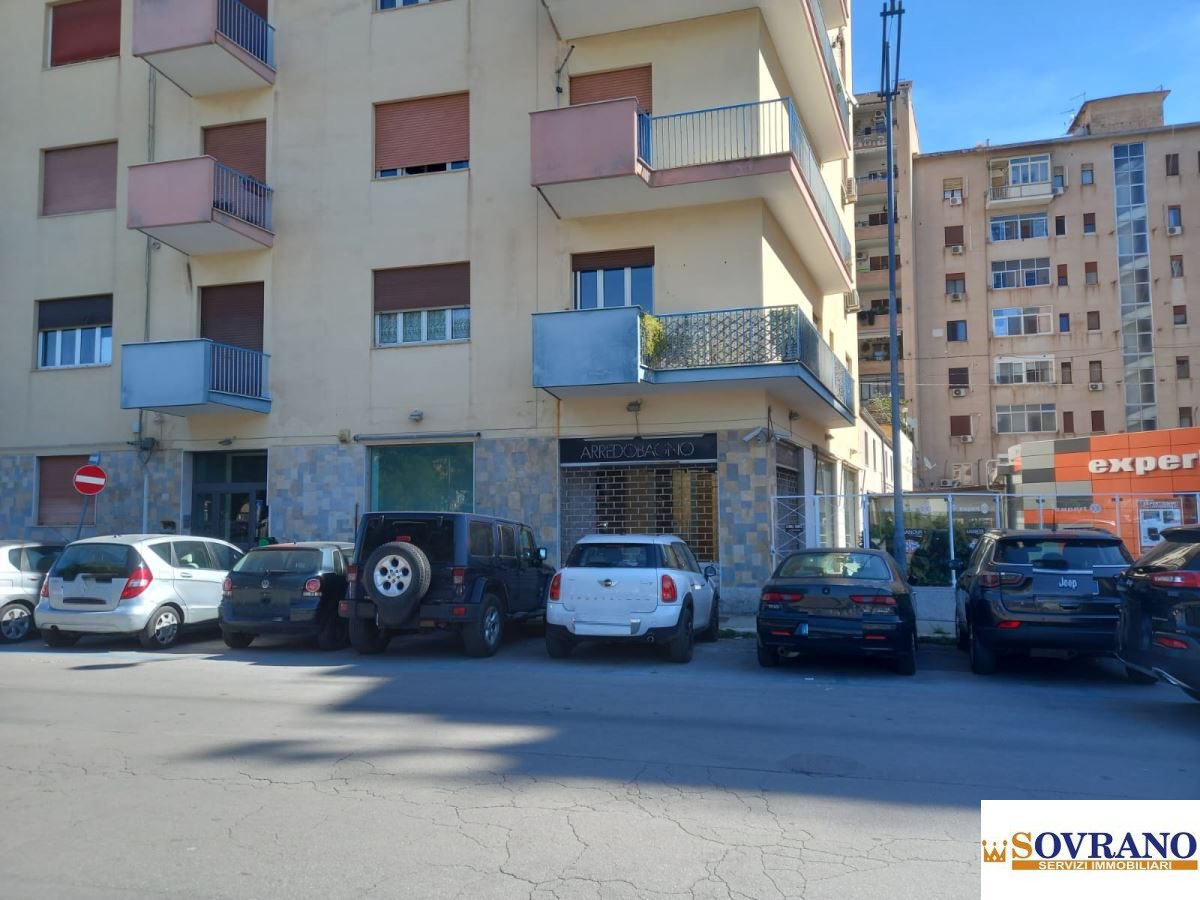 Locale commerciale in vendita a Palermo
