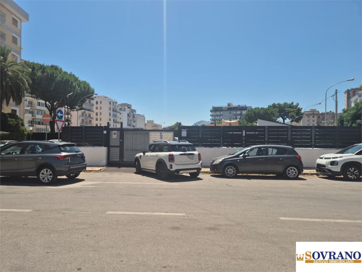 Box/Garage 12mq in affitto a Palermo