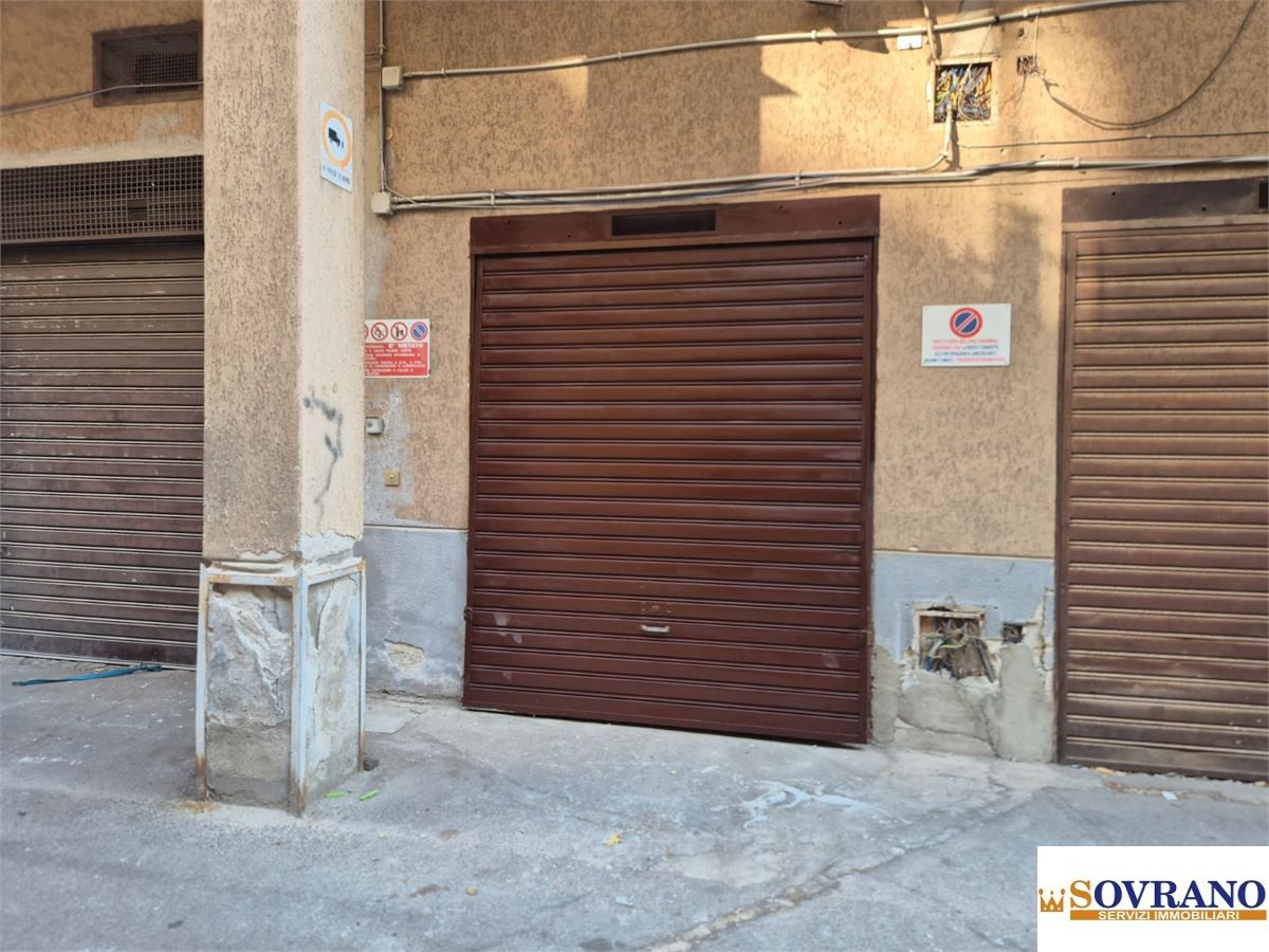 Box/Garage 15mq in vendita a Palermo