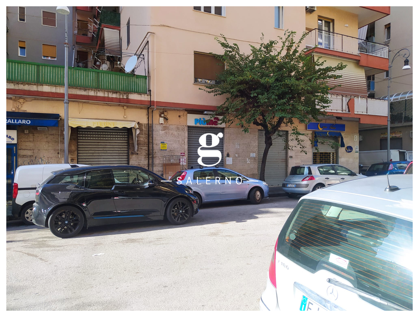 Negozio in affitto a Salerno