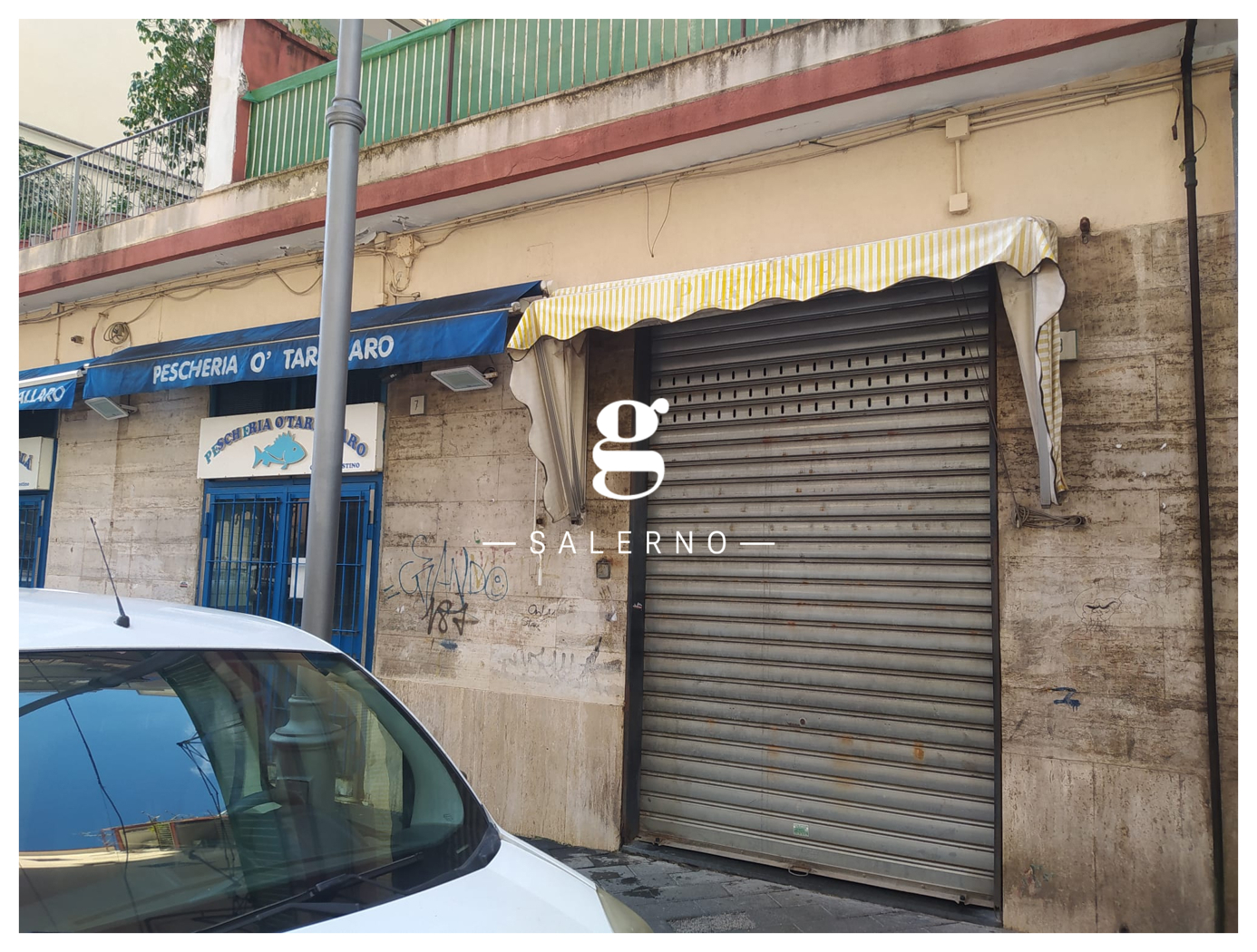 Negozio in affitto a Salerno