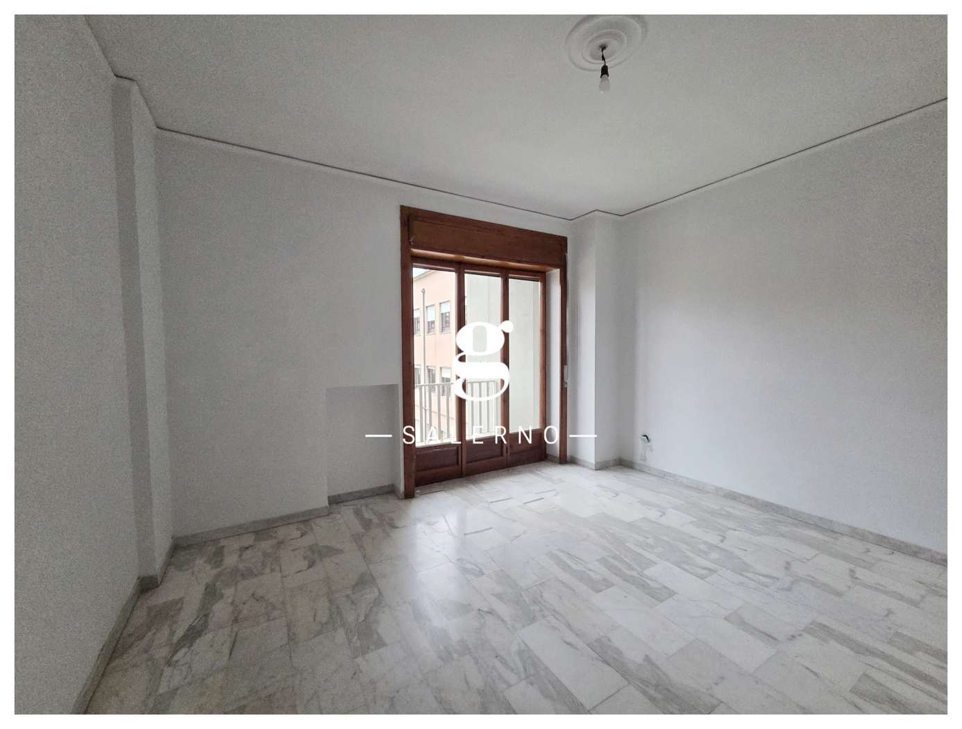 Quadrilocale in affitto a Salerno