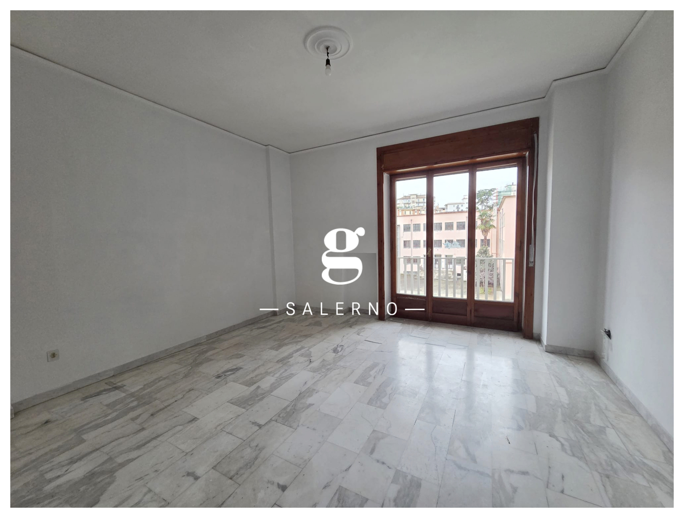 Quadrilocale in affitto a Salerno