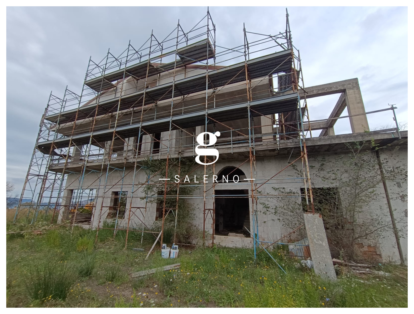 Casa indipendente con giardino a Giffoni Sei Casali