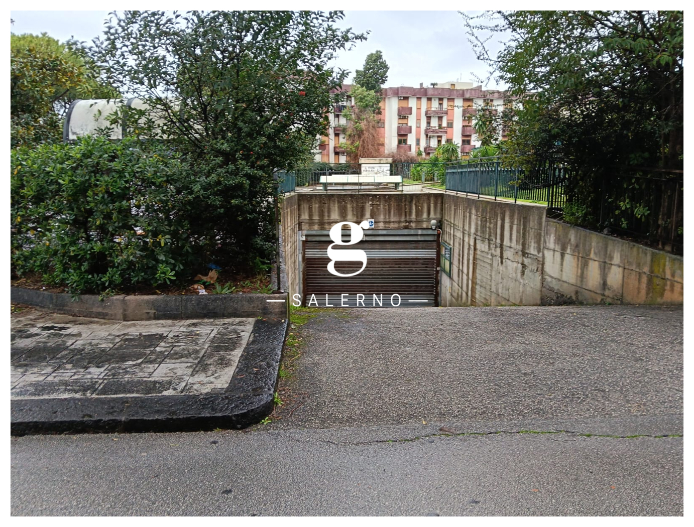 Box/Garage 35mq in vendita a Salerno