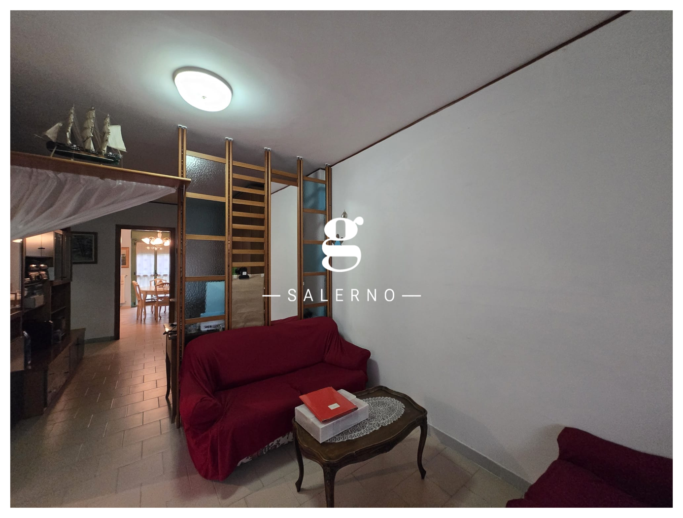 Quadrilocale con giardino a Salerno