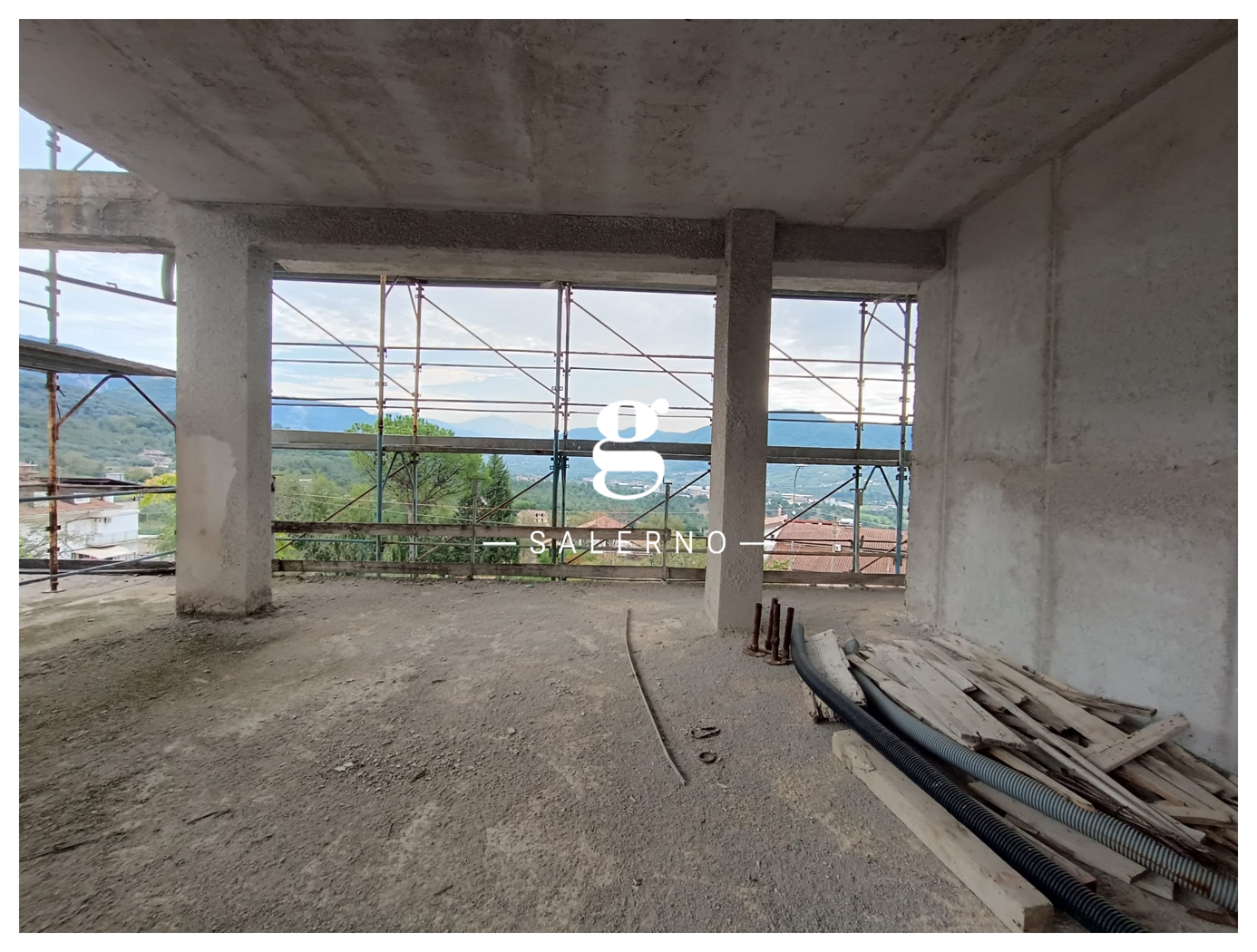 Casa indipendente con giardino a Giffoni Sei Casali