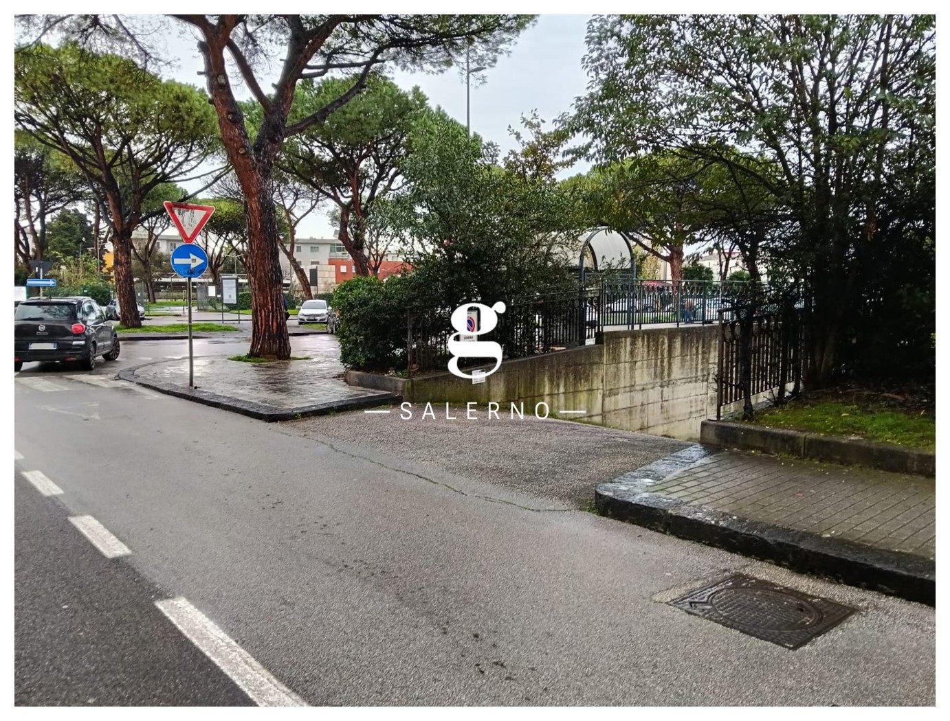 Box/Garage 35mq in vendita a Salerno