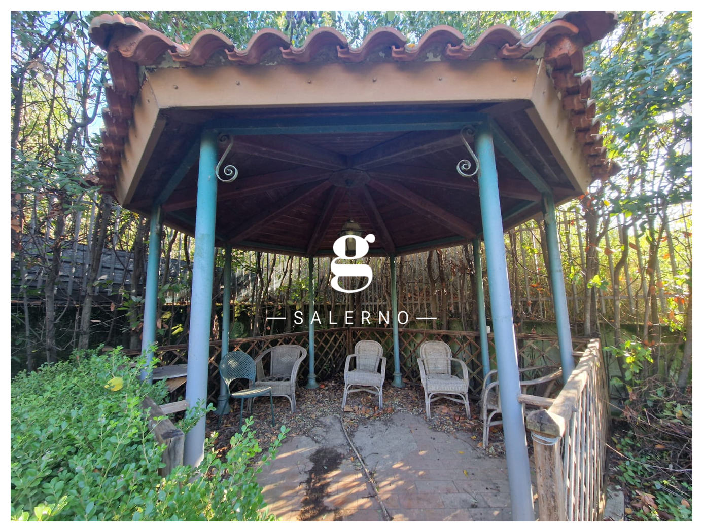 Villa Bifamiliare con giardino a Salerno