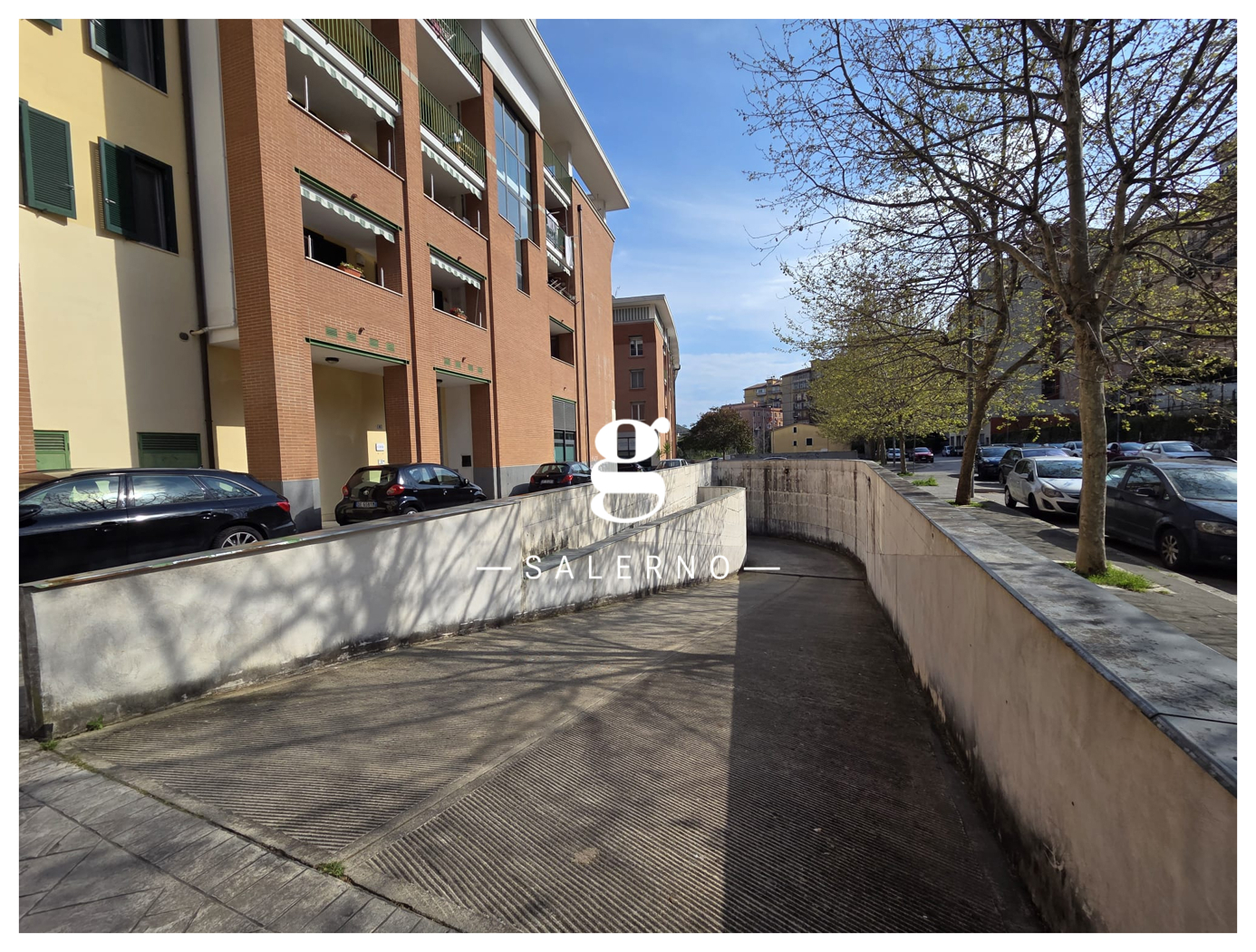 Box/Garage 19mq in vendita a Salerno