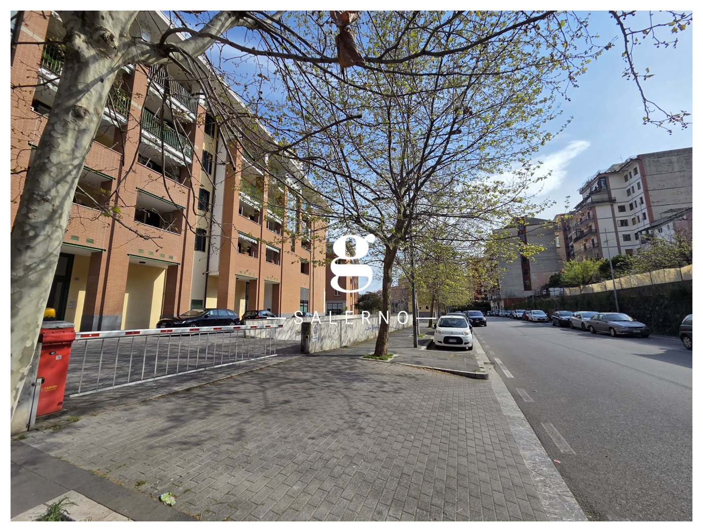 Box/Garage 19mq in vendita a Salerno