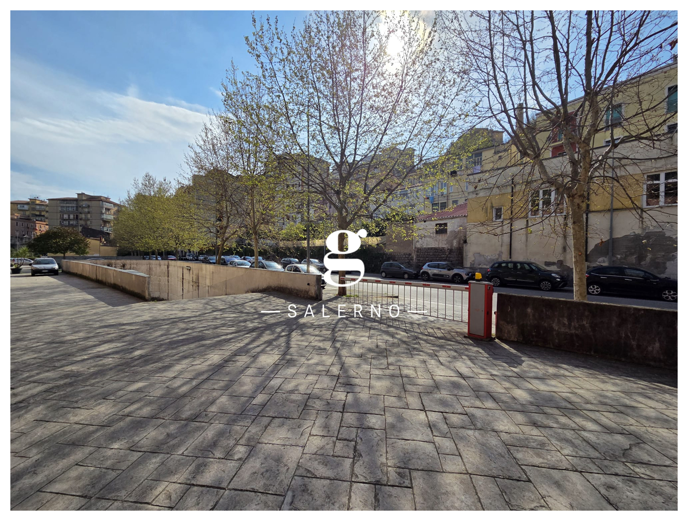 Box/Garage 19mq in vendita a Salerno