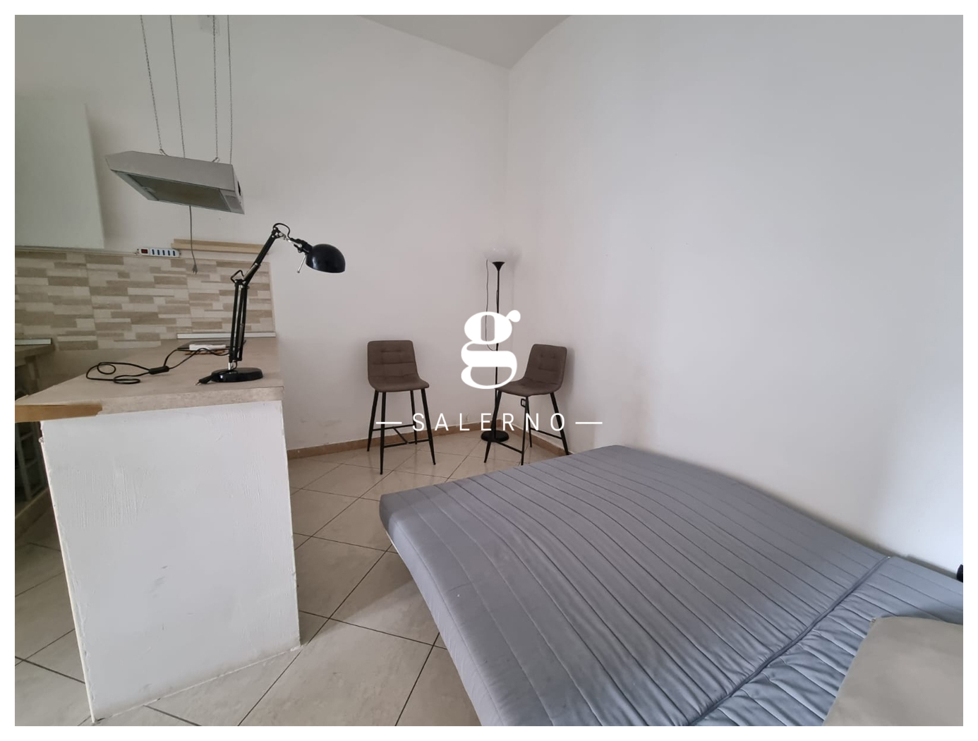 Monolocale arredato in affitto a Salerno
