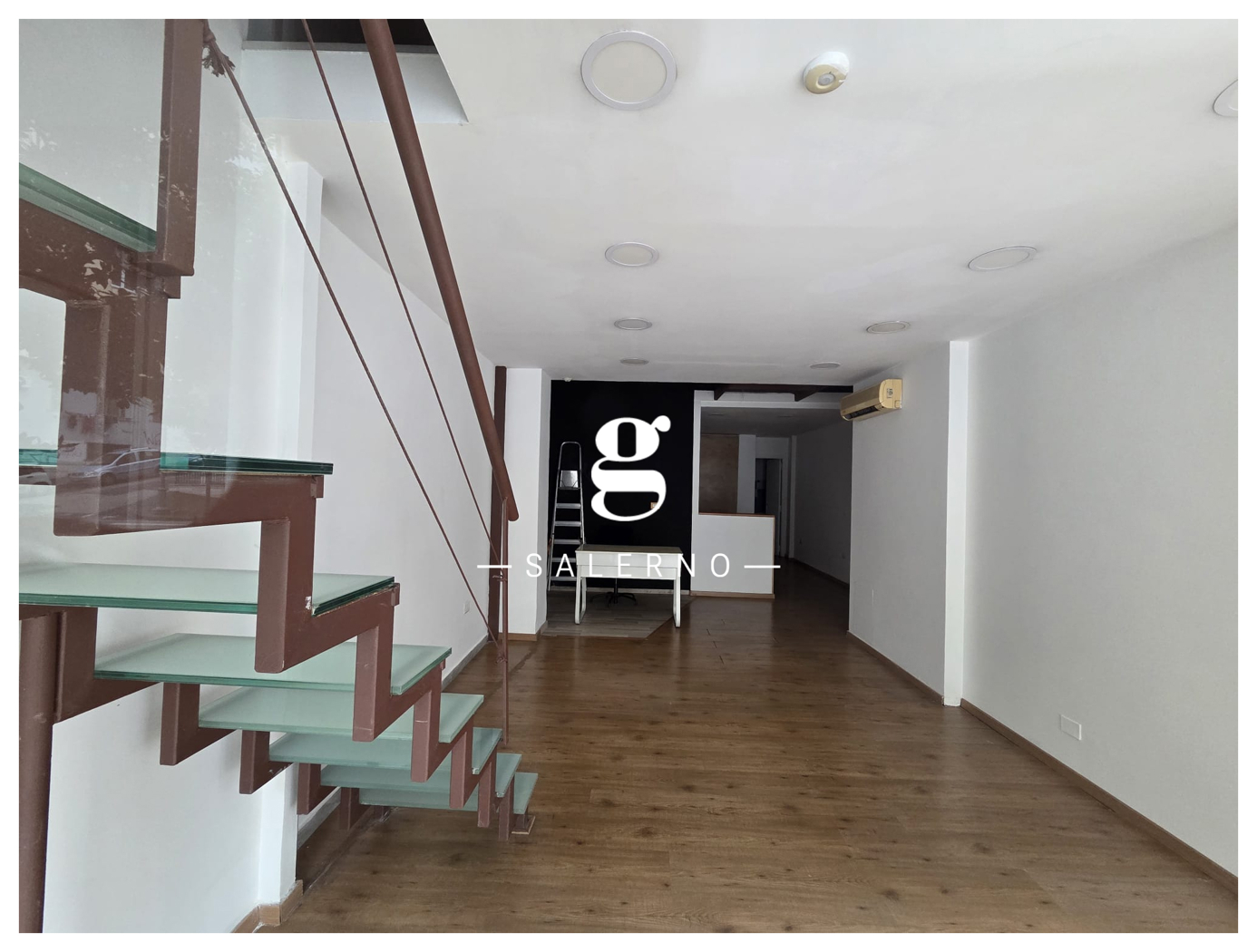 Negozio in affitto a Salerno