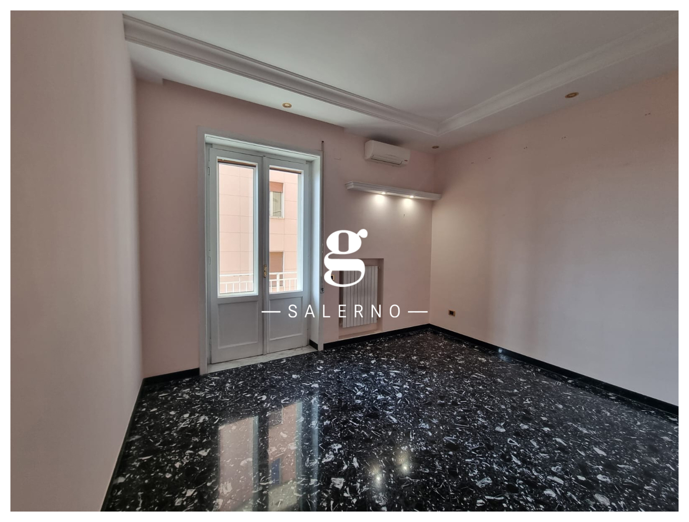 Trilocale ristrutturato a Salerno