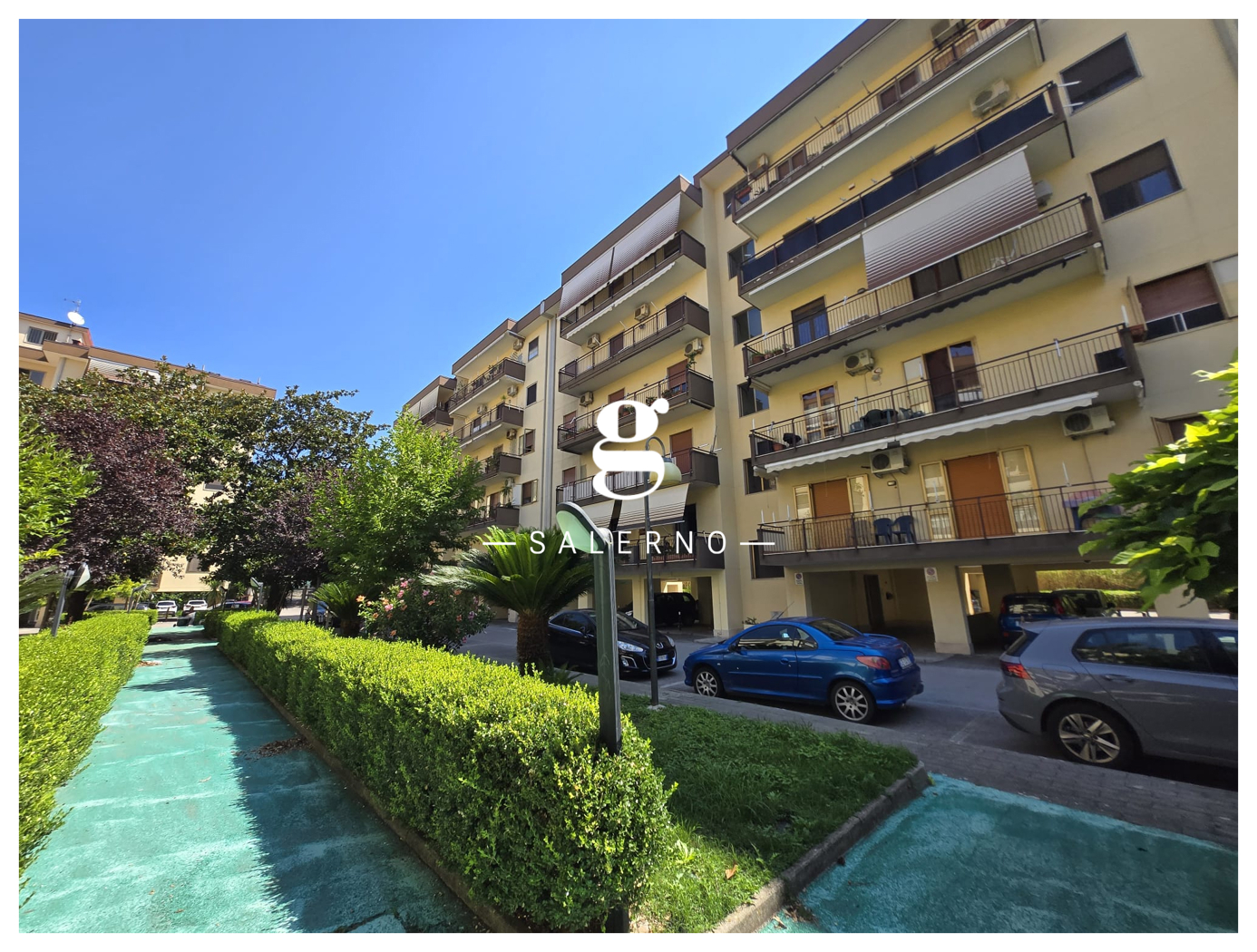 Quadrilocale in vendita a Salerno