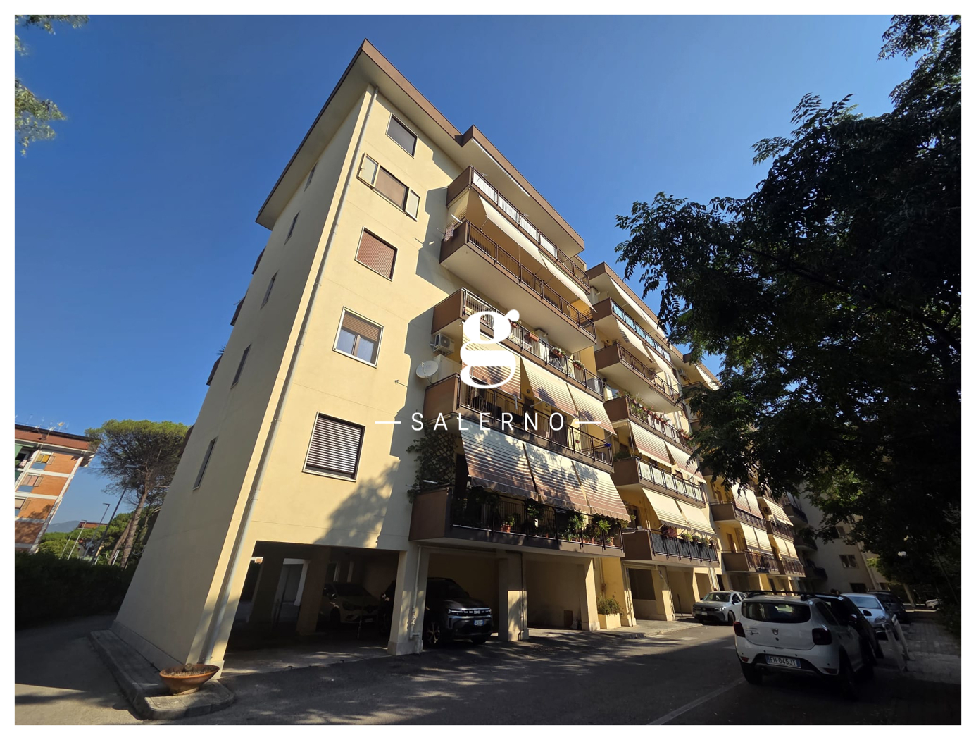 Quadrilocale in vendita a Salerno