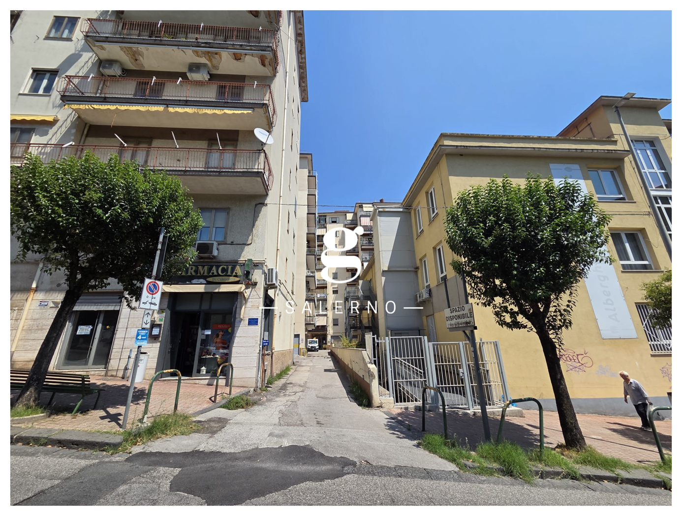 Box/Garage 61mq in vendita a Salerno
