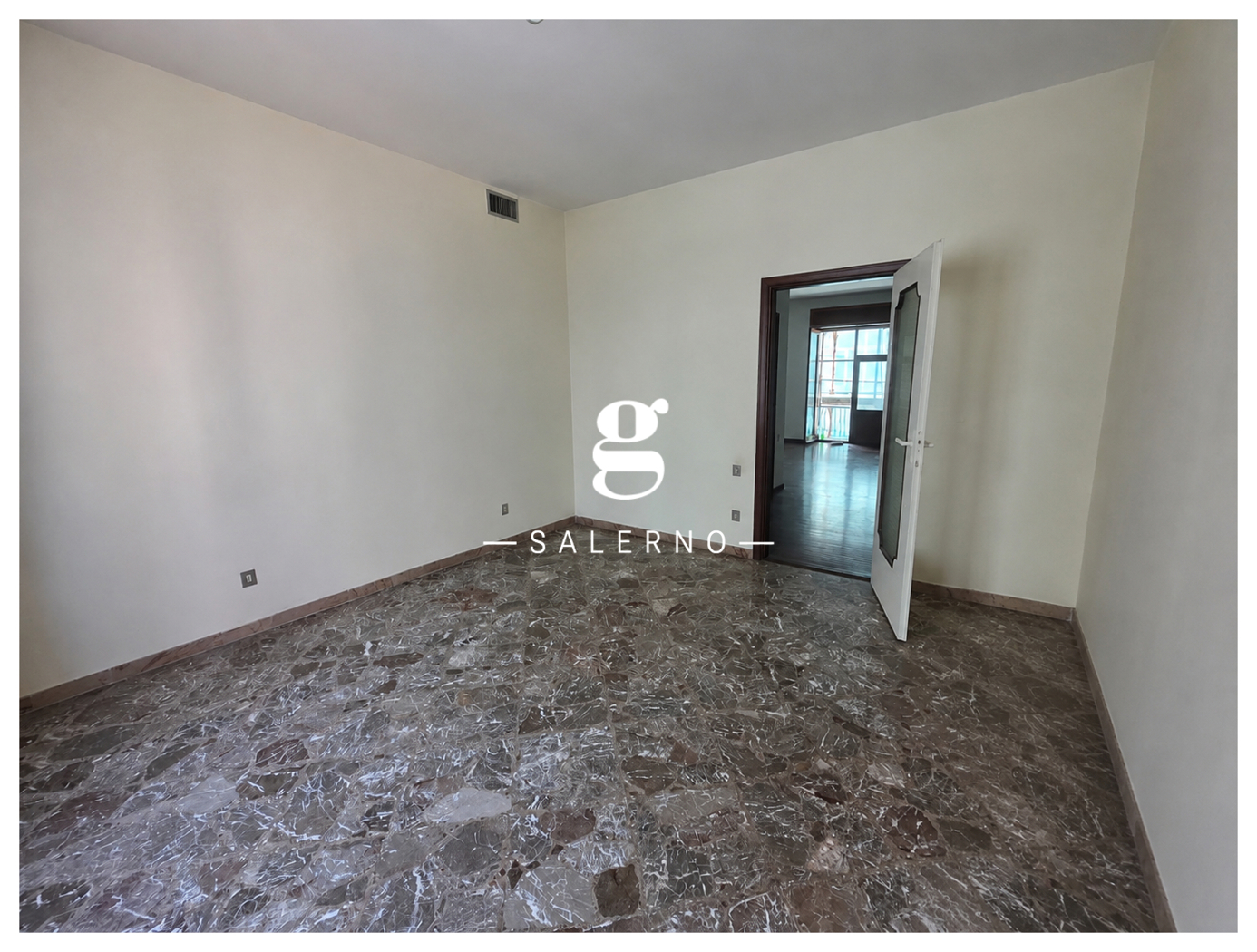 Appartamento da ristrutturare a Salerno